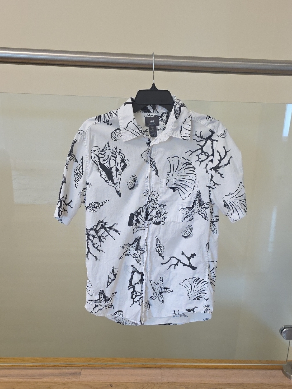 H&M White Short Sleeve Button-Up with Black Print